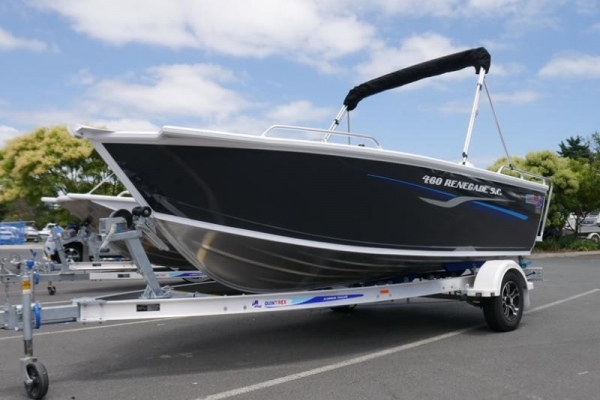 Quintrex 460 Renegade SC Side Console for sale in Braeside, Victoria at $35,999